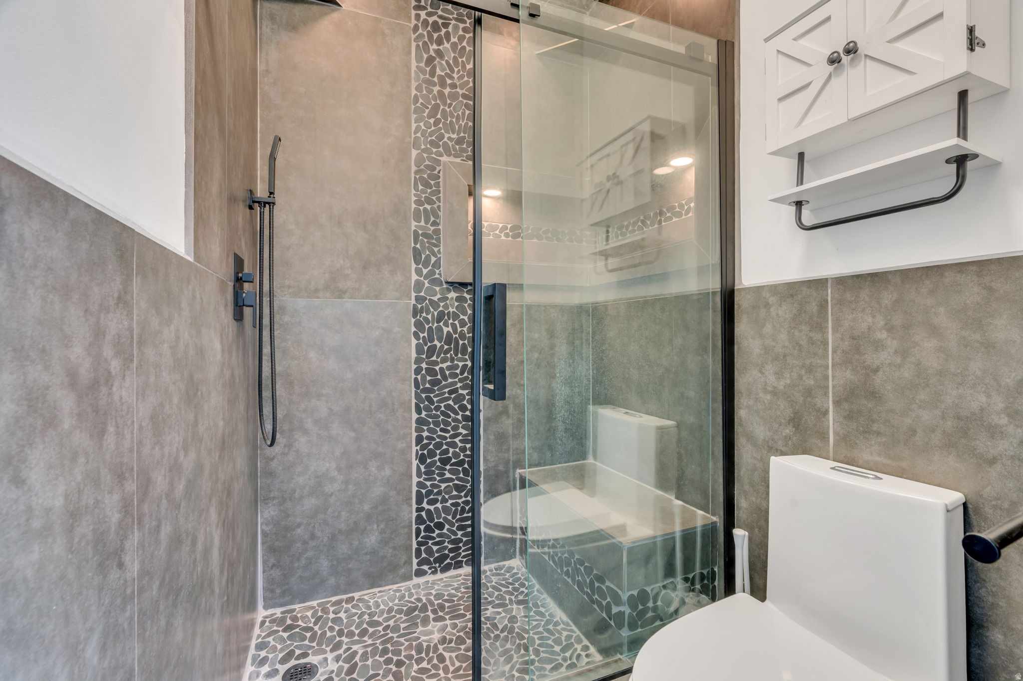 CROSSPOINT CONDOS - Residential