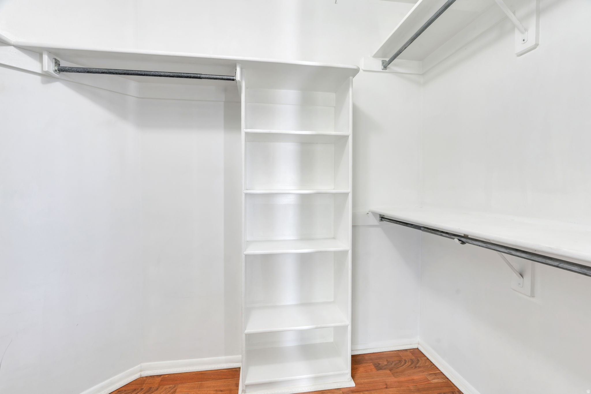 CROSSPOINT CONDOS - Residential