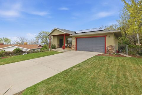 Tiny photo for 3591 E YOSEMITE DR, Salt Lake City, UT 84109 (MLS # 2147439)