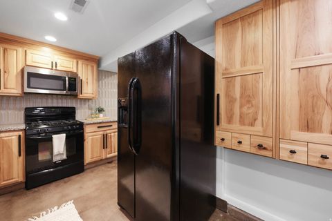 Tiny photo for 3591 E YOSEMITE DR, Salt Lake City, UT 84109 (MLS # 2147439)