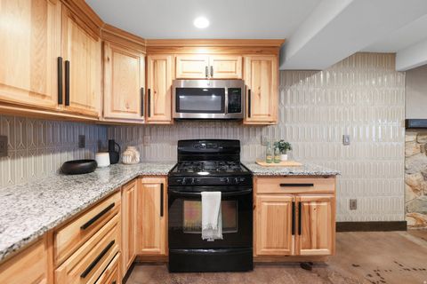 Tiny photo for 3591 E YOSEMITE DR, Salt Lake City, UT 84109 (MLS # 2147439)