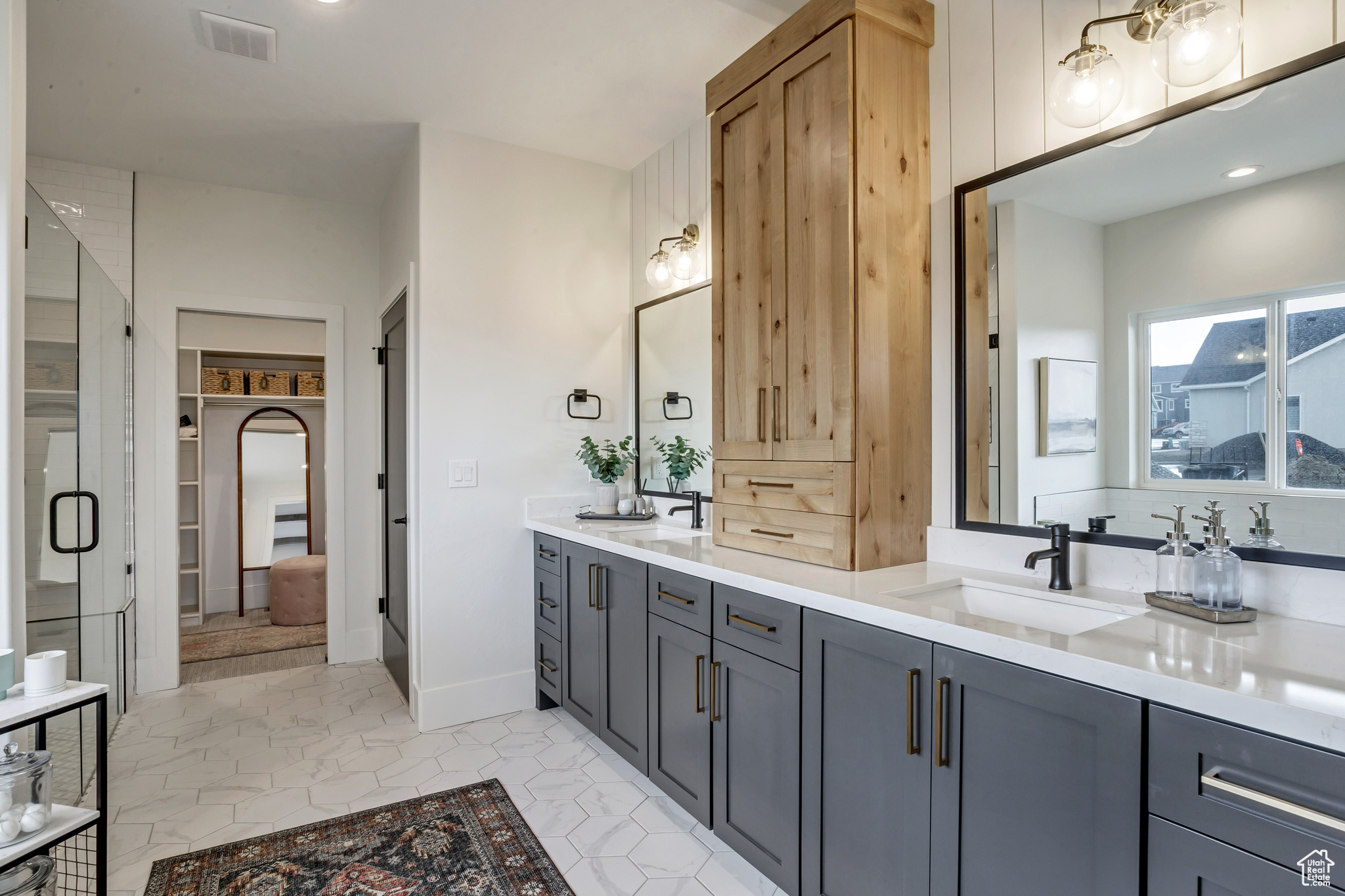 STARHAVEN VILLAS - Residential