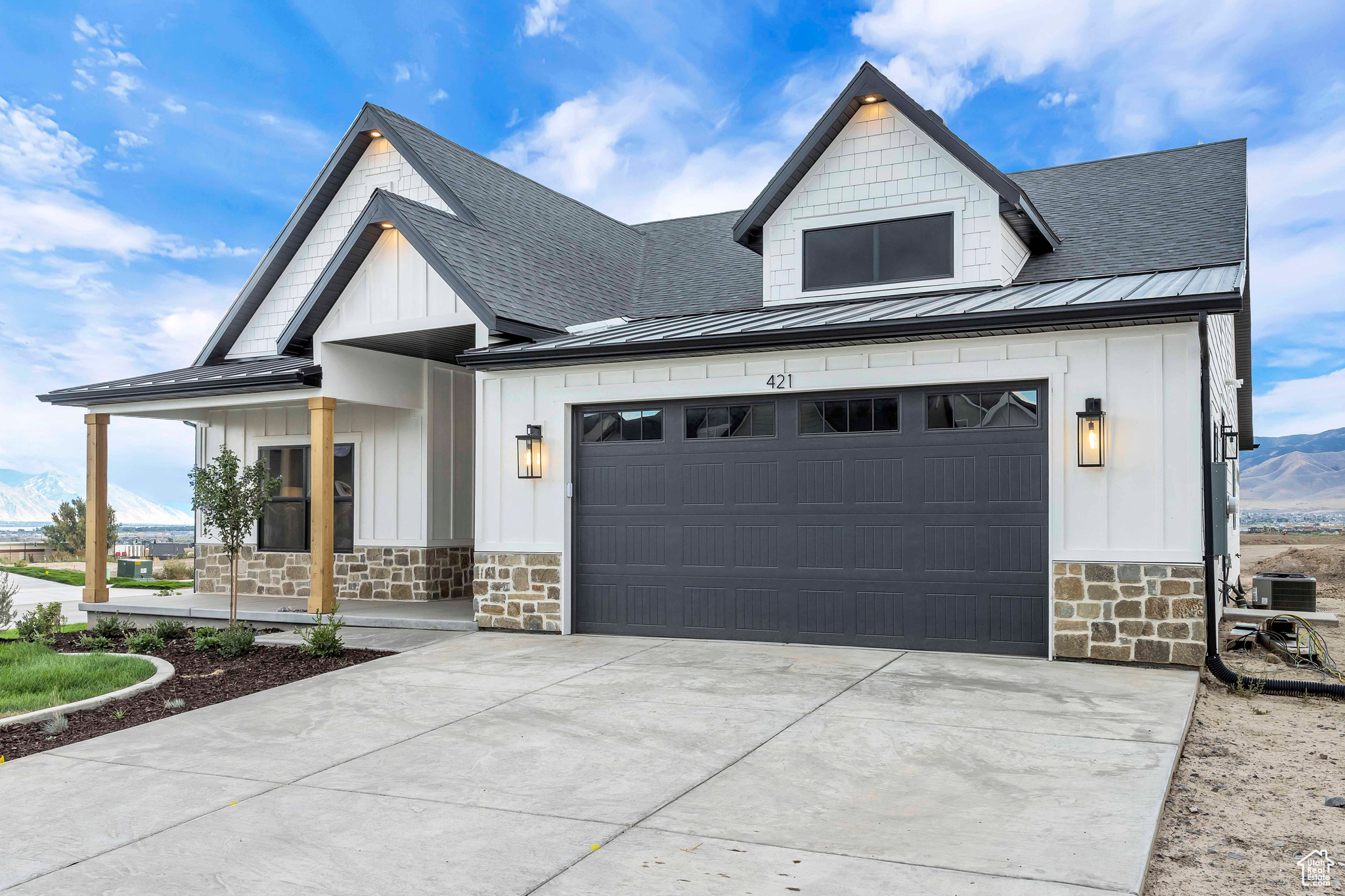 STARHAVEN VILLAS - Residential