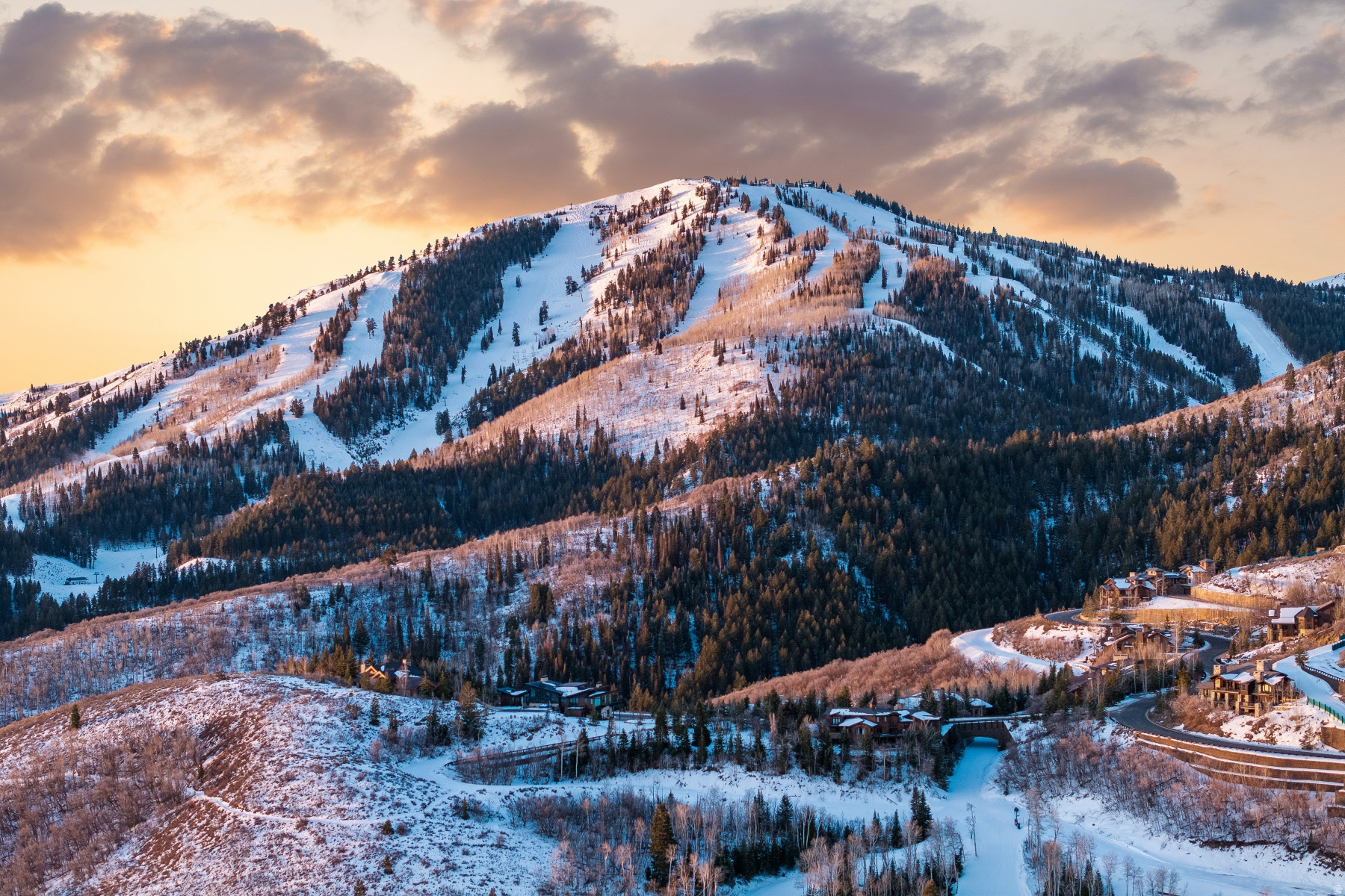 DEER CREST ESTATES - Land