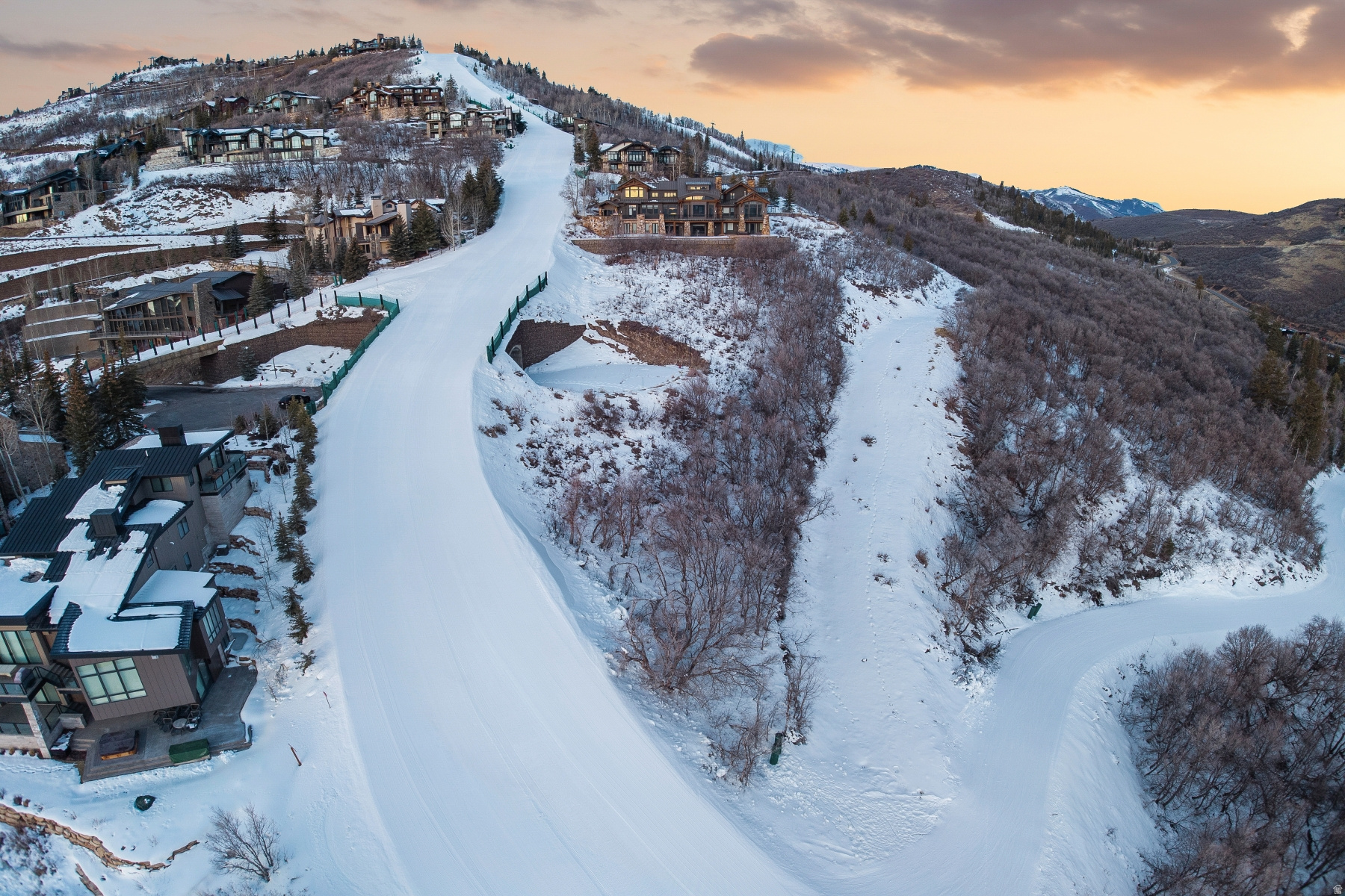 DEER CREST ESTATES - Land