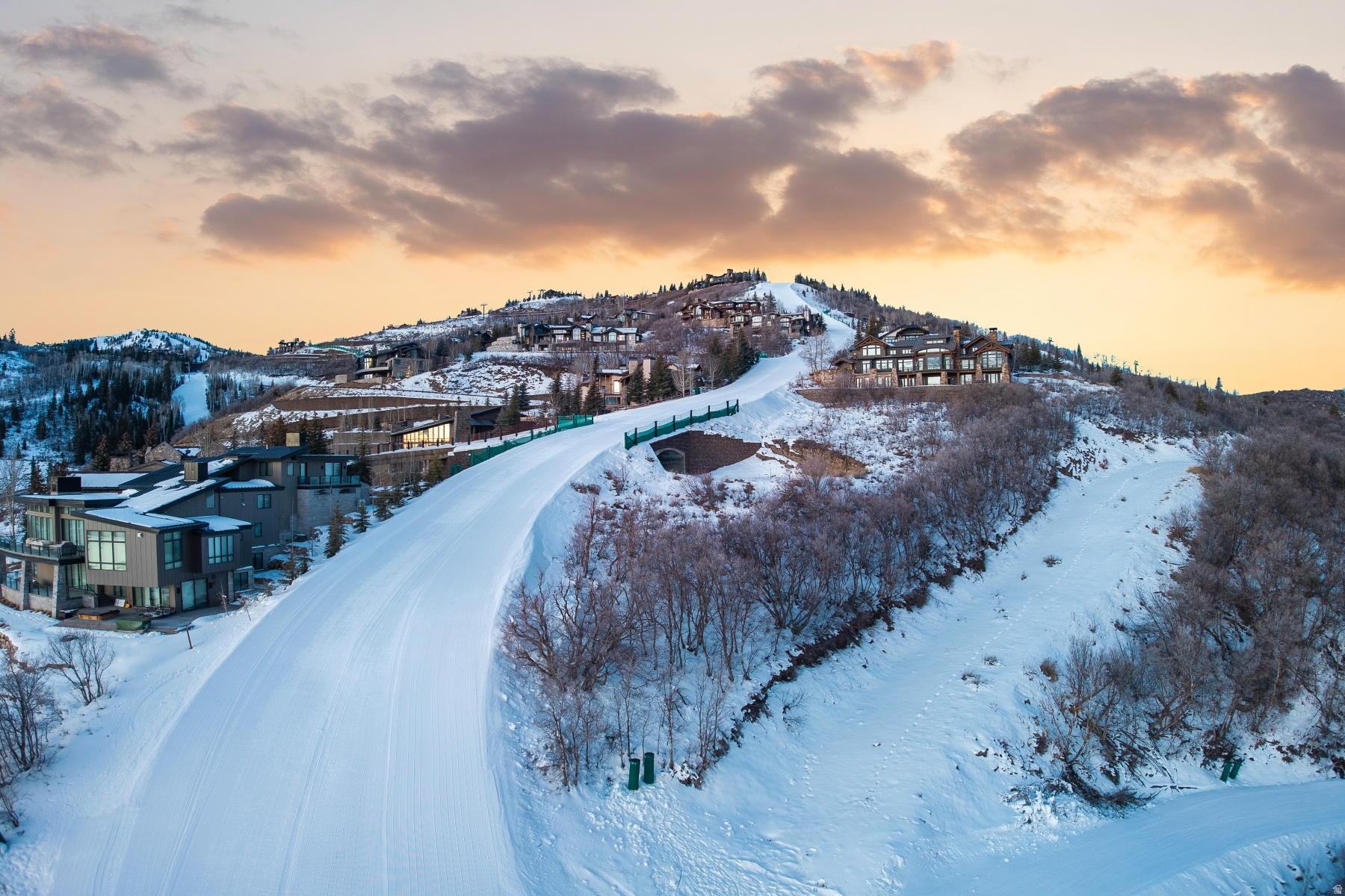 DEER CREST ESTATES - Land