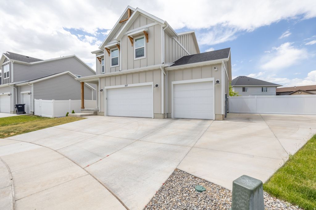 Photo of 1117 S 1275 W, Clearfield, UT 84015 (MLS # 2157957)