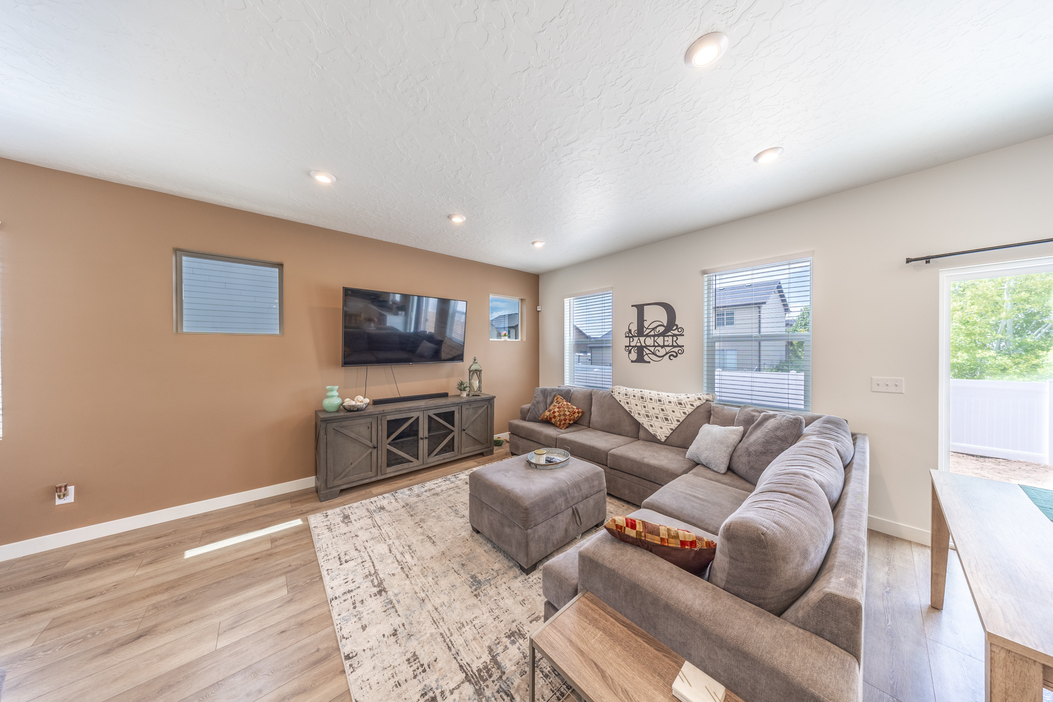 HERITAGE EAST - Residential