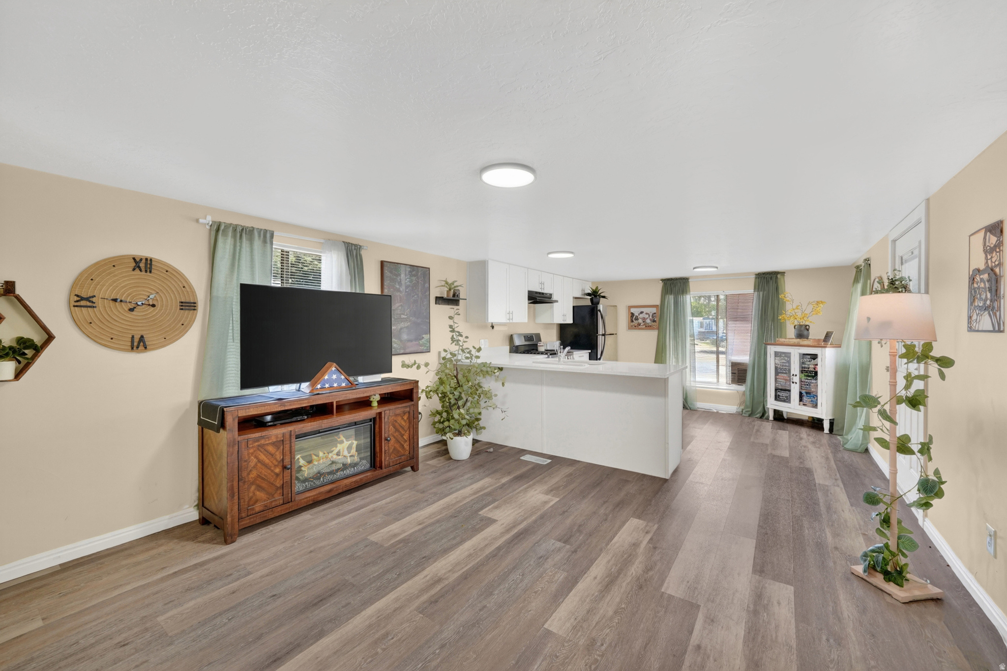 RIVERSIDE - Residential