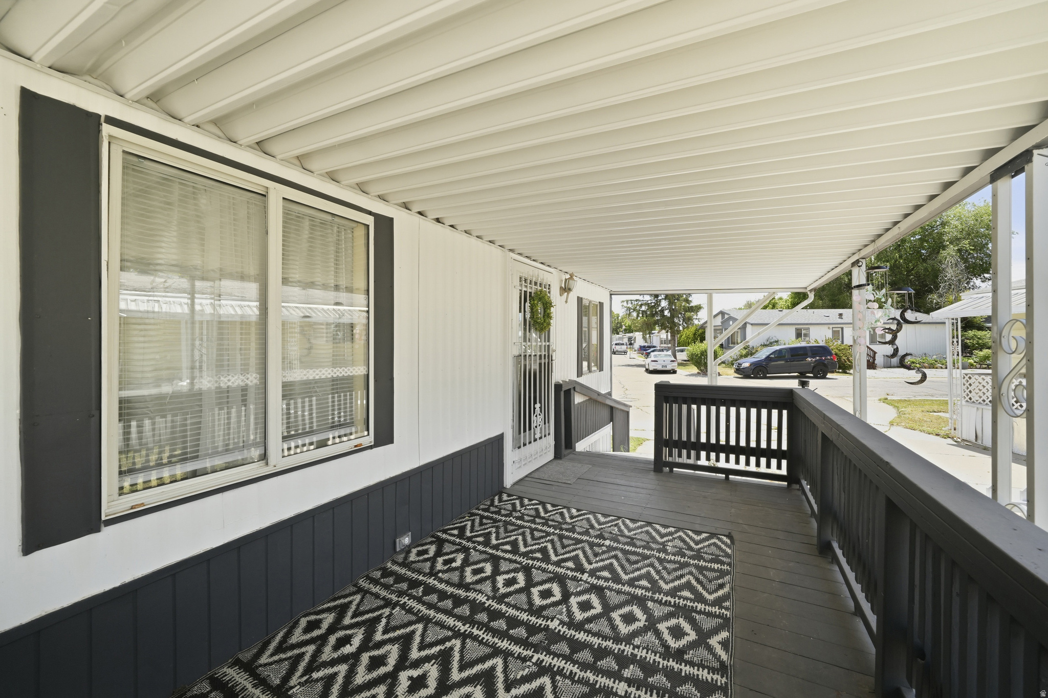 RIVERSIDE - Residential