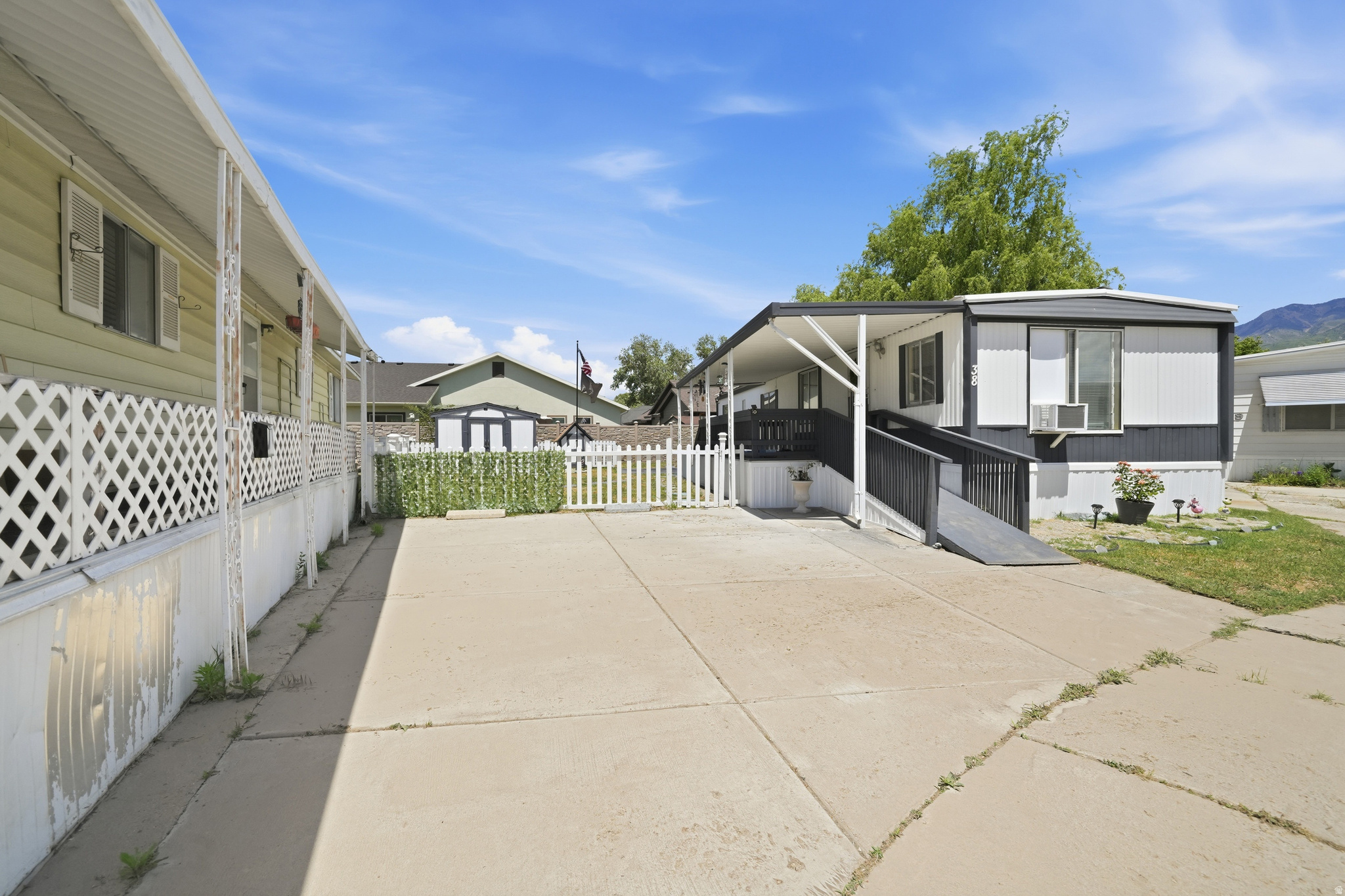 RIVERSIDE - Residential