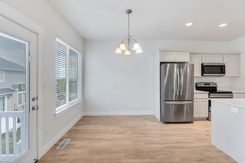 Tiny photo for 4412 W JUNIPER SHADE DR S, Herriman, UT 84096 (MLS # 2148287)