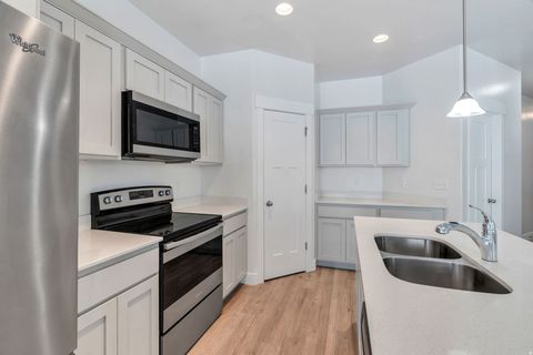 Tiny photo for 4412 W JUNIPER SHADE DR S, Herriman, UT 84096 (MLS # 2148287)