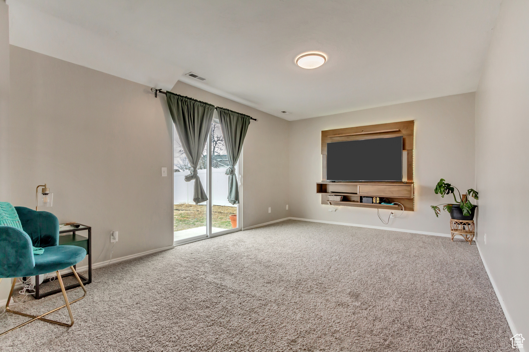 5648 W Walnut Ridge Cir, Salt Lake City, Utah image 8