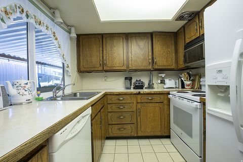 Tiny photo for 275 E PEACH LN S, Bountiful, UT 84010 (MLS # 2134476)