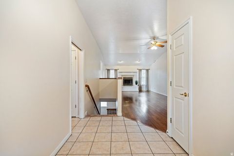 Tiny photo for 555 E 1600 S, Mapleton, UT 84664 (MLS # 2151279)