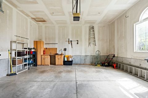 Tiny photo for 555 E 1600 S, Mapleton, UT 84664 (MLS # 2151279)