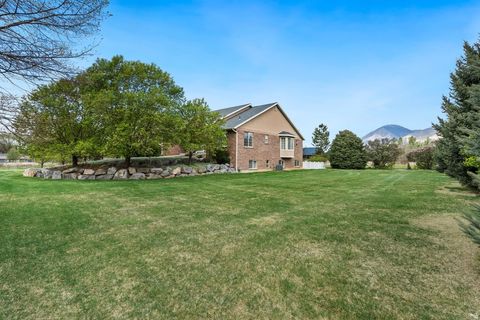 Tiny photo for 555 E 1600 S, Mapleton, UT 84664 (MLS # 2151279)