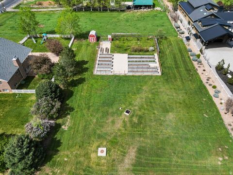 Tiny photo for 555 E 1600 S, Mapleton, UT 84664 (MLS # 2151279)