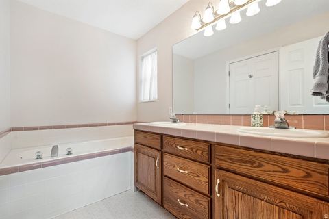 Tiny photo for 555 E 1600 S, Mapleton, UT 84664 (MLS # 2151279)