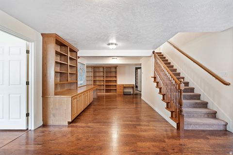 Tiny photo for 555 E 1600 S, Mapleton, UT 84664 (MLS # 2151279)