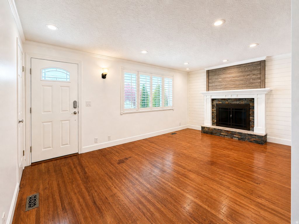 Photo of 555 N 30 DR W #50, Kaysville, UT 84037 (MLS # 2156202)