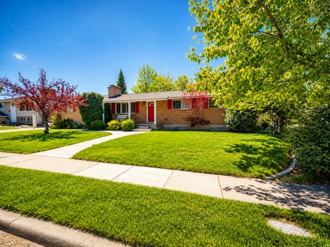 Homes For Sale - 555 N 30 Dr #50<br/> Kaysville, UT 84037