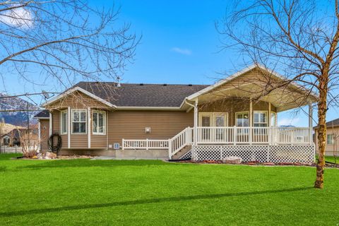 Tiny photo for 3533 N REMUDA DR, Farr West, UT 84404 (MLS # 2126729)