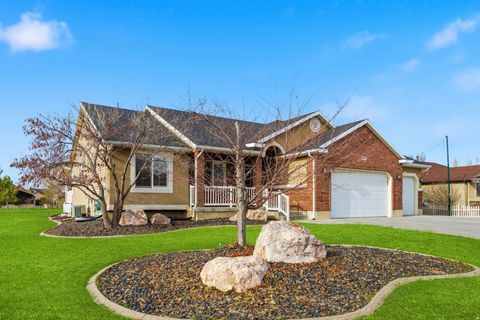 Tiny photo for 3533 N REMUDA DR, Farr West, UT 84404 (MLS # 2126729)