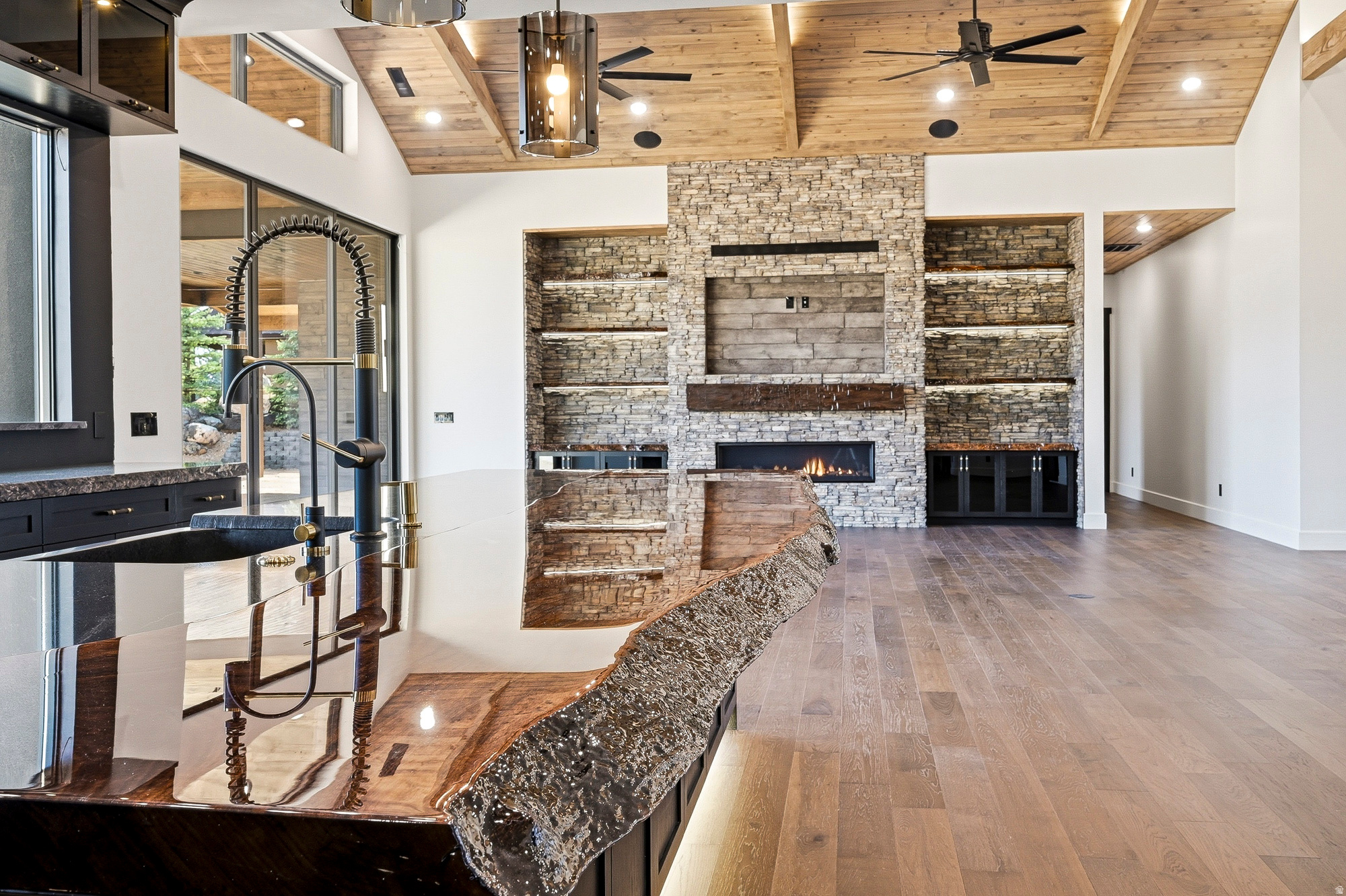 EAGLE RIDGE AT SOUTH MOUNTAIN - Residential