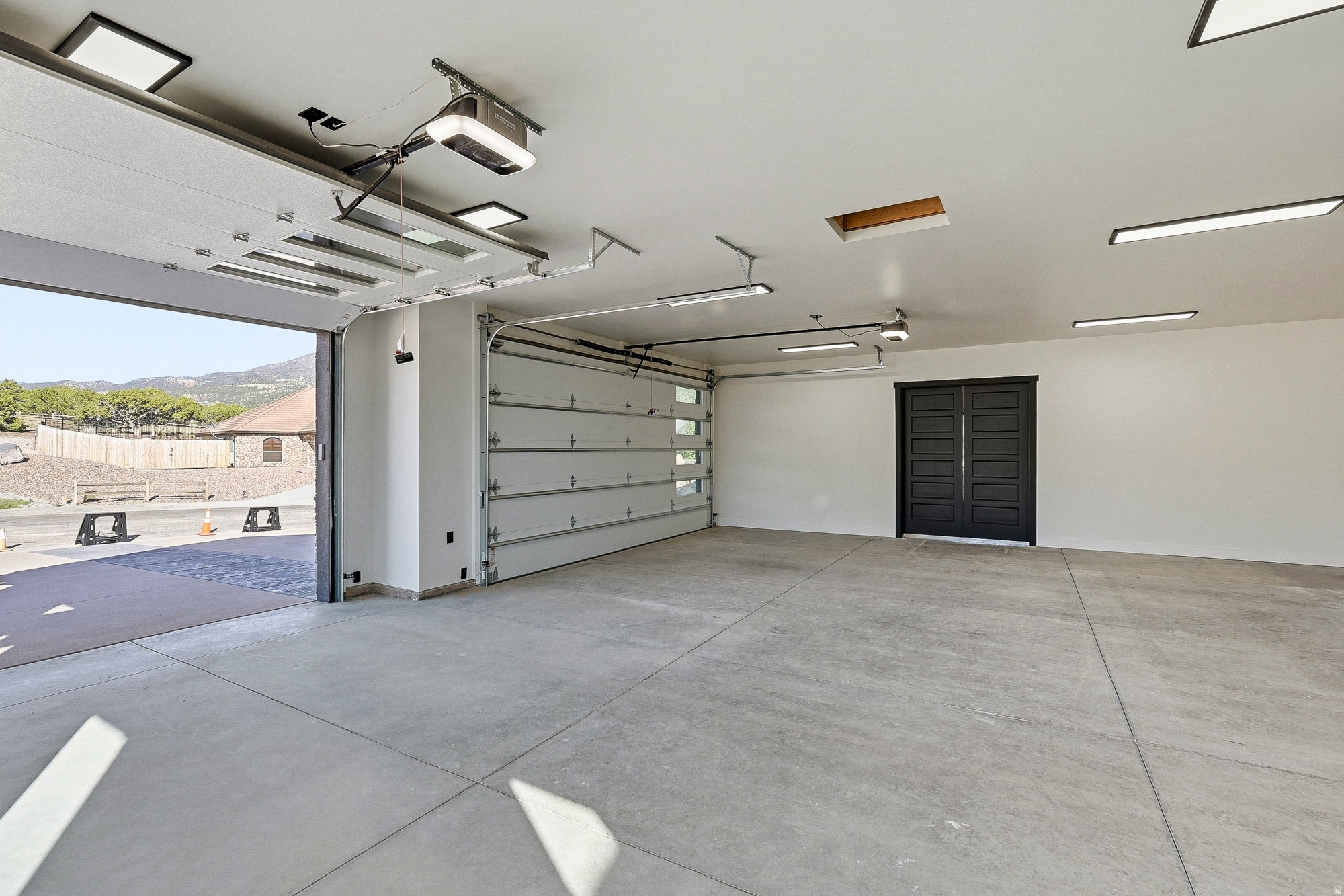 EAGLE RIDGE AT SOUTH MOUNTAIN - Residential