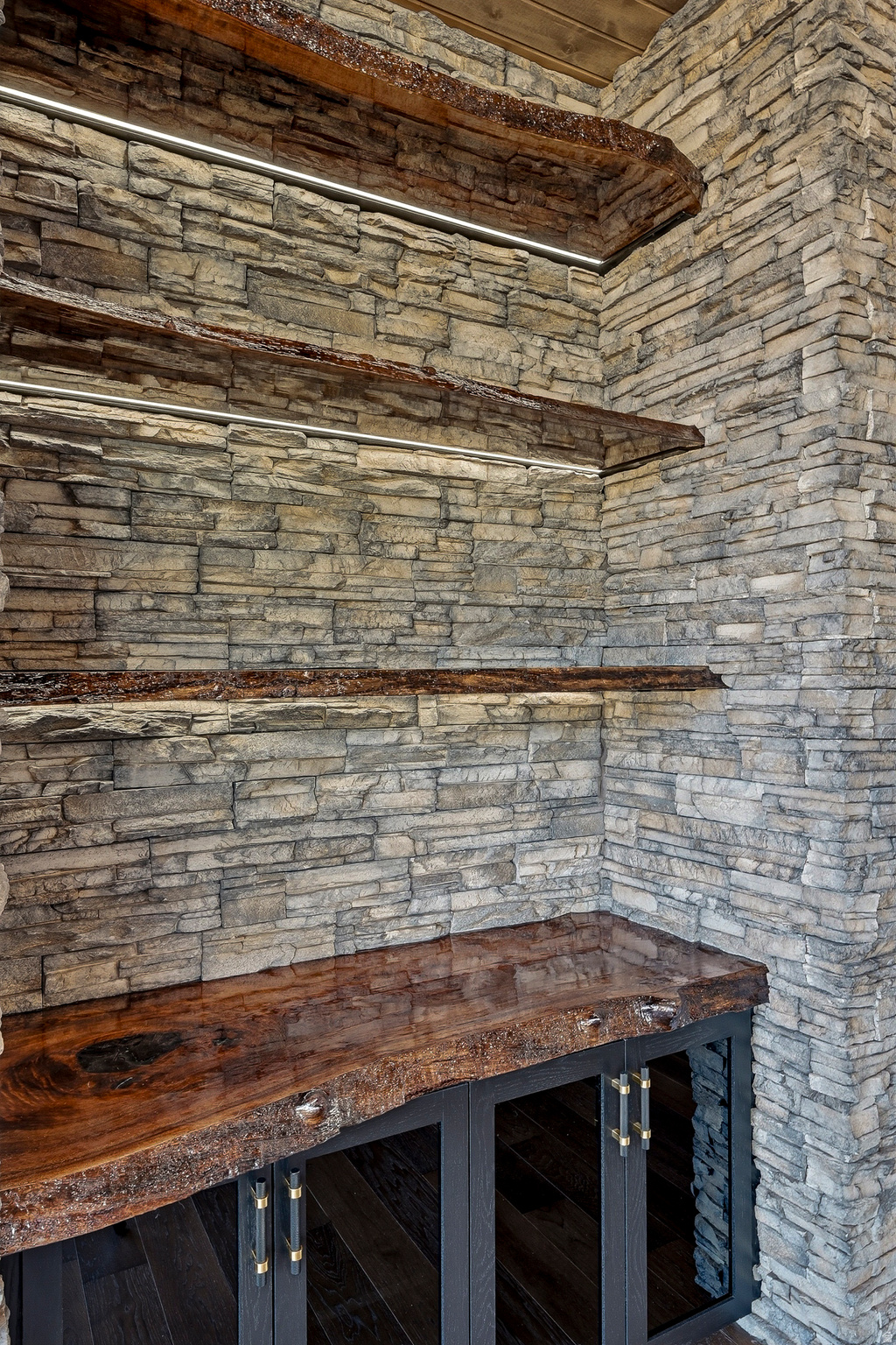 EAGLE RIDGE AT SOUTH MOUNTAIN - Residential