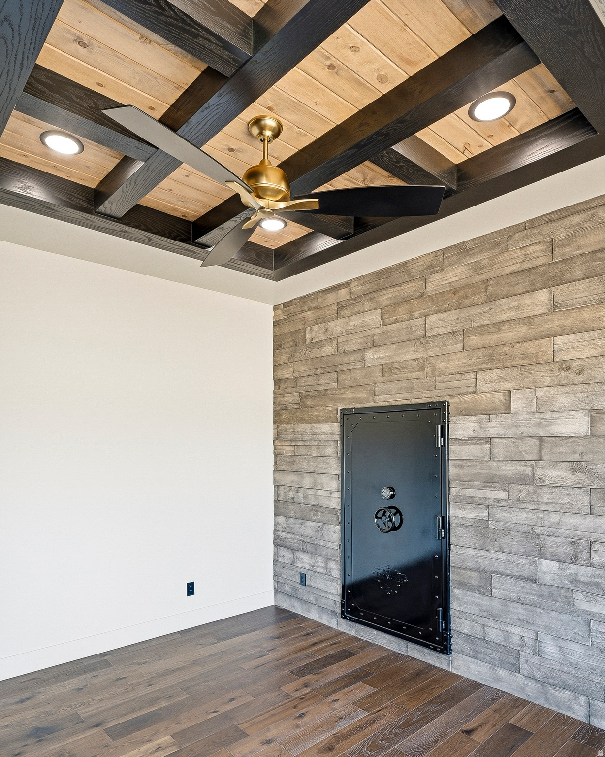EAGLE RIDGE AT SOUTH MOUNTAIN - Residential