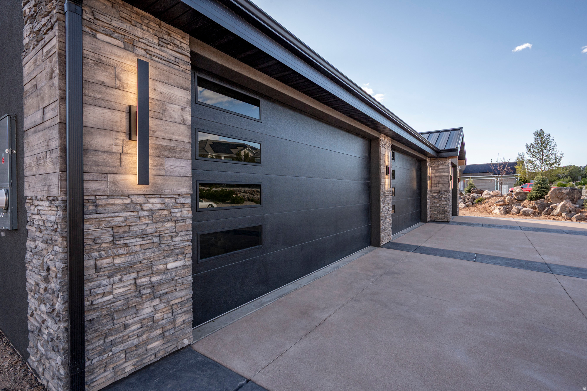 EAGLE RIDGE AT SOUTH MOUNTAIN - Residential