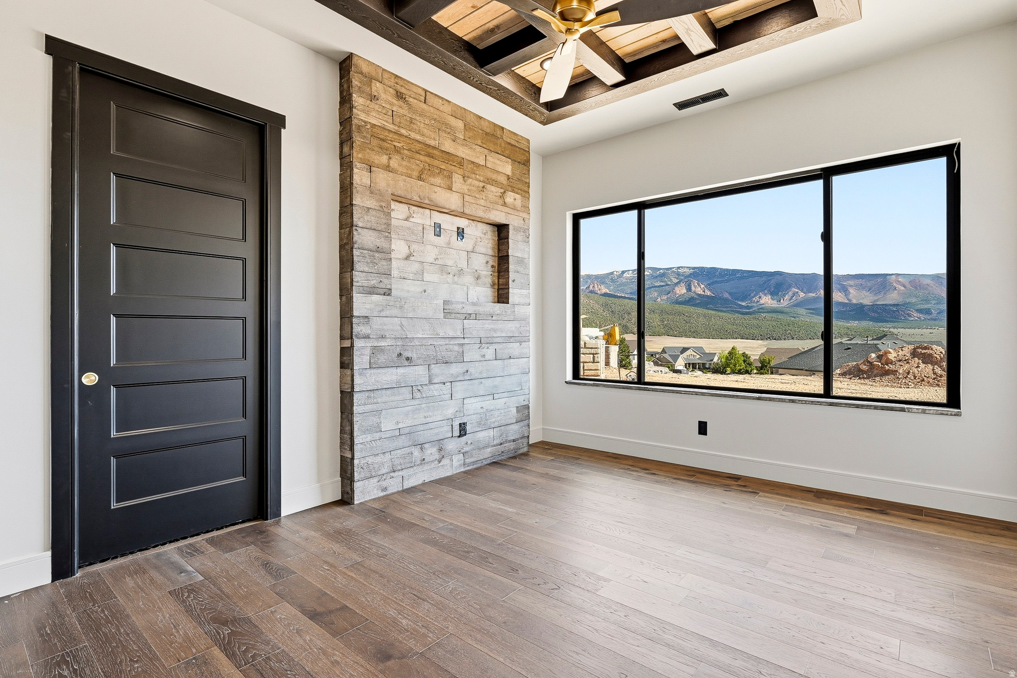EAGLE RIDGE AT SOUTH MOUNTAIN - Residential
