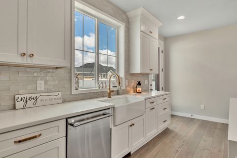 Tiny photo for 2434 N EURASION CRANE RD, Clinton, UT 84015 (MLS # 2147836)