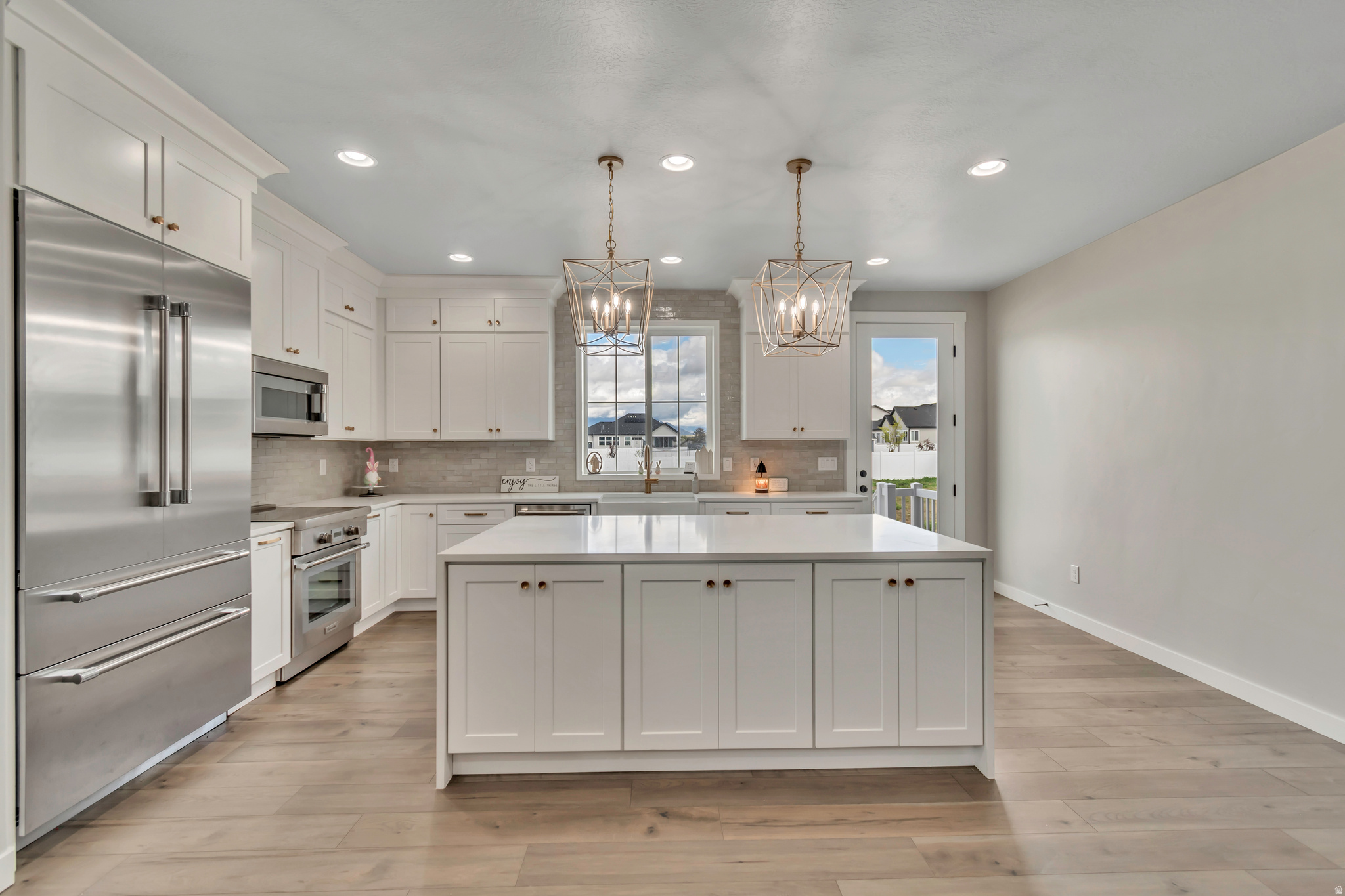 CRANEFIELDESTCLT1313 - Residential