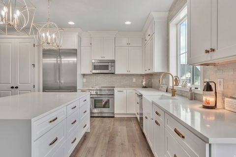 Tiny photo for 2434 N EURASION CRANE RD, Clinton, UT 84015 (MLS # 2147836)