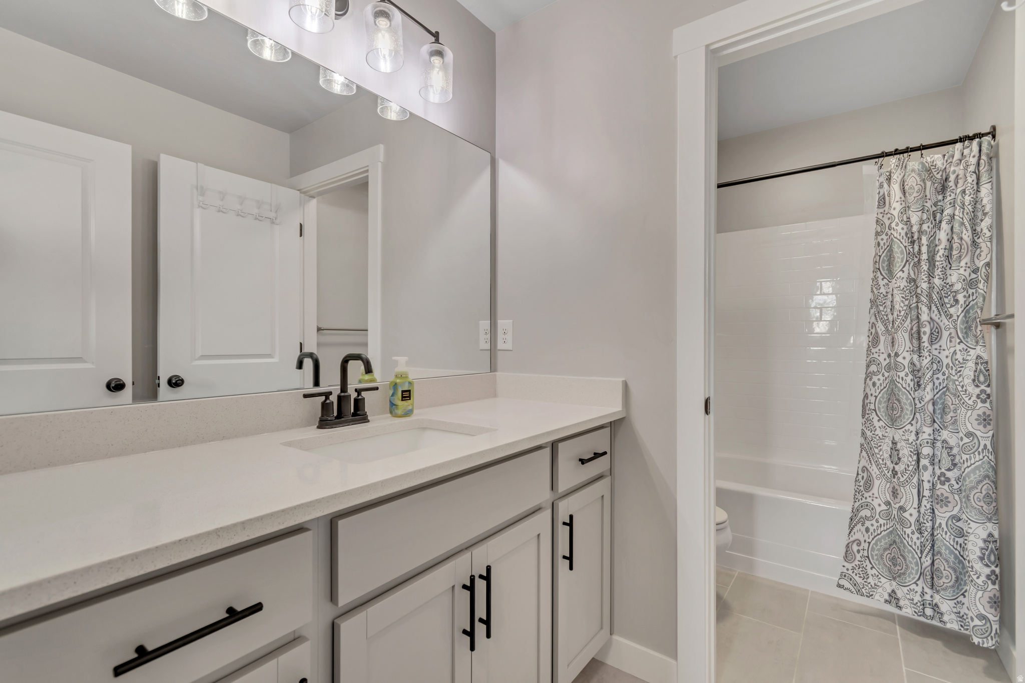 CRANEFIELDESTCLT1313 - Residential