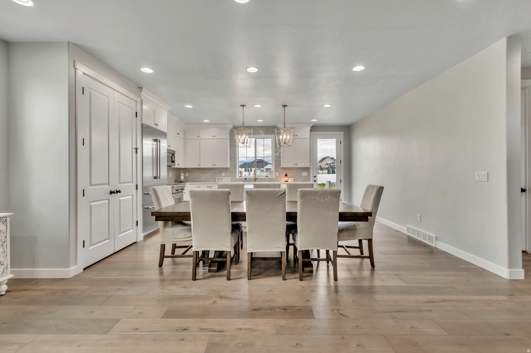 CRANEFIELDESTCLT1313 - Residential