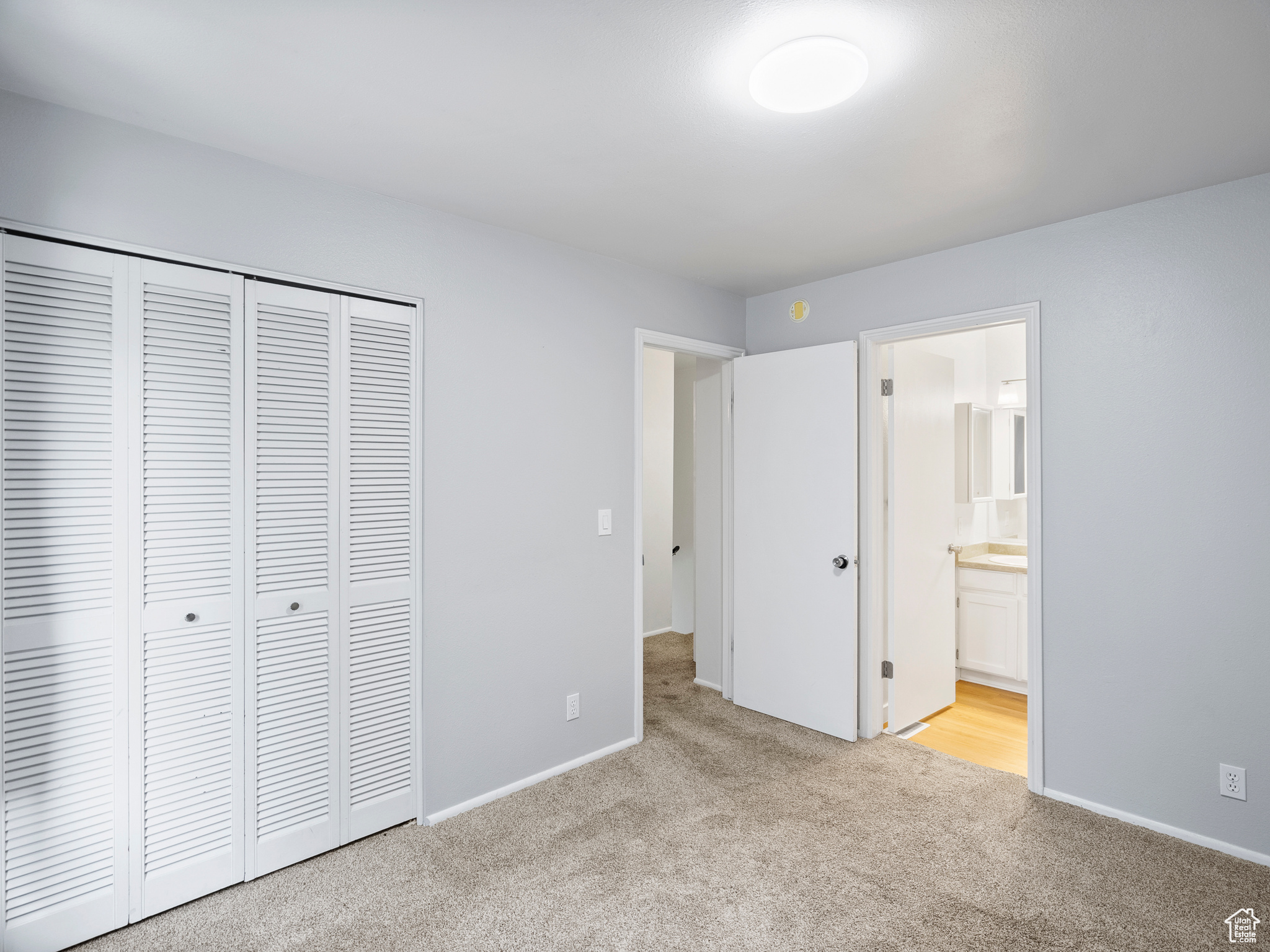 HIDDEN VILLAGE - Residential