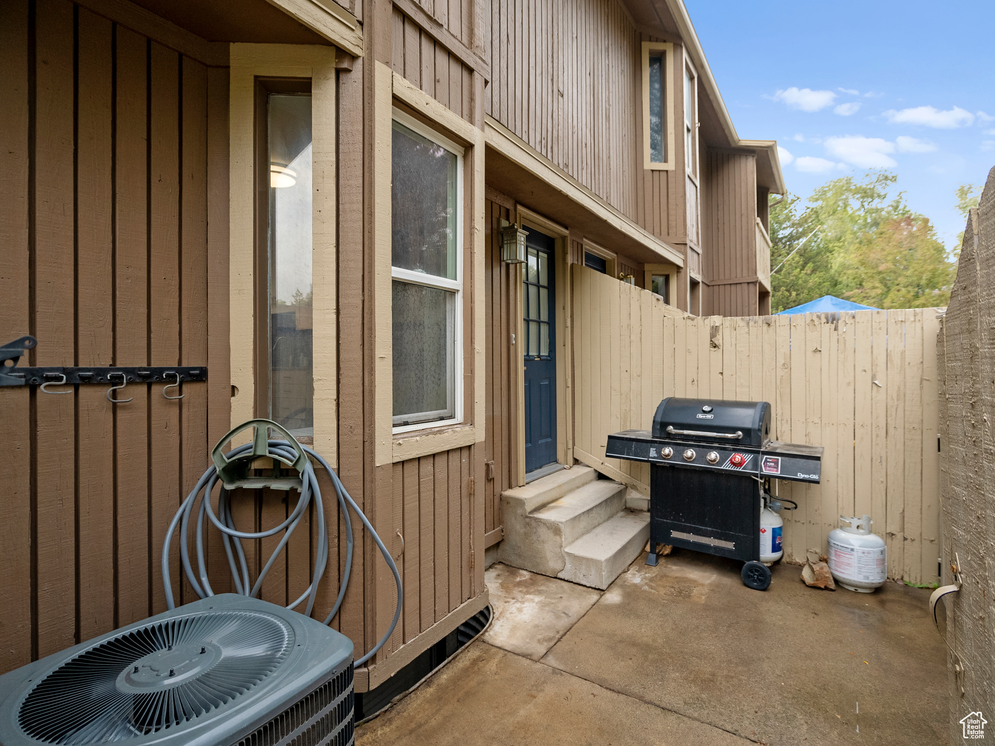 HIDDEN VILLAGE - Residential