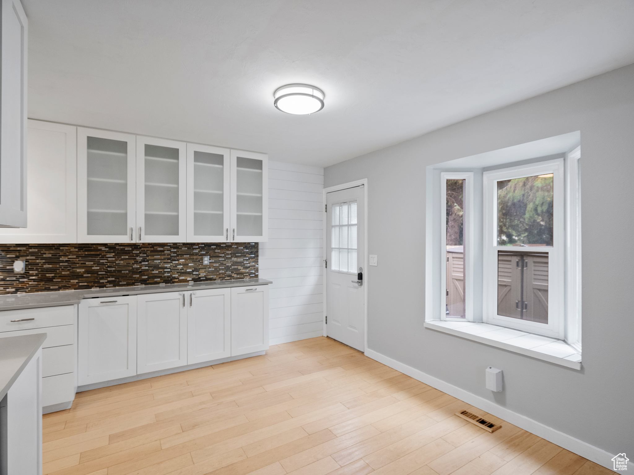 HIDDEN VILLAGE - Residential