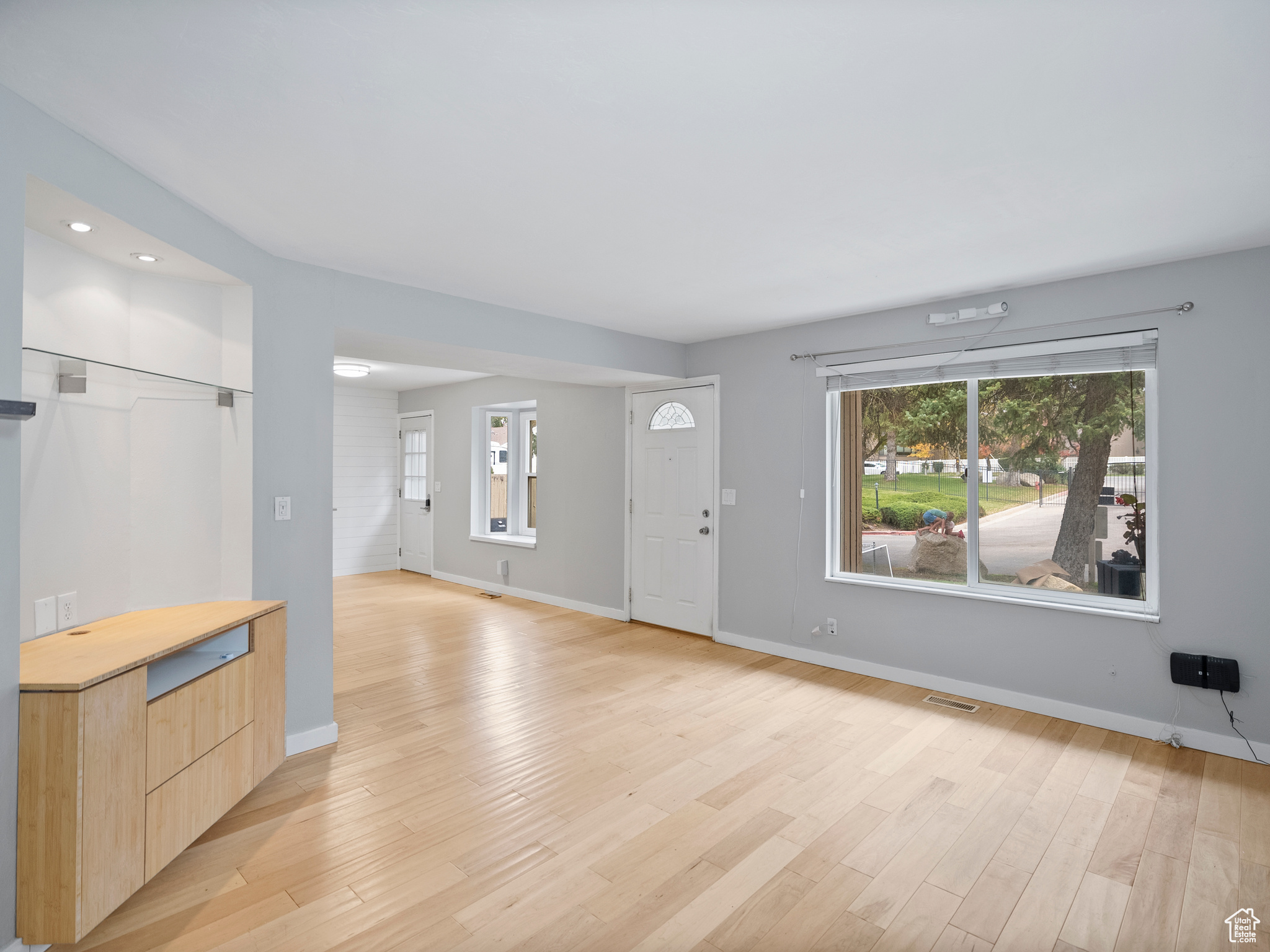 HIDDEN VILLAGE - Residential