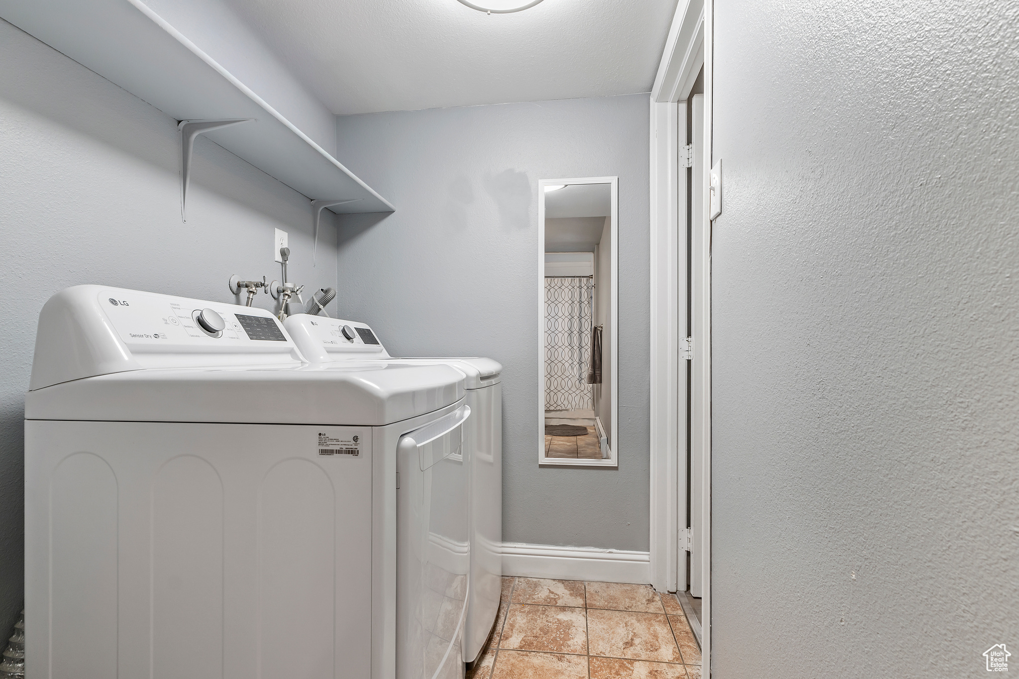 HOBBLE CREEK CONDOS - Residential