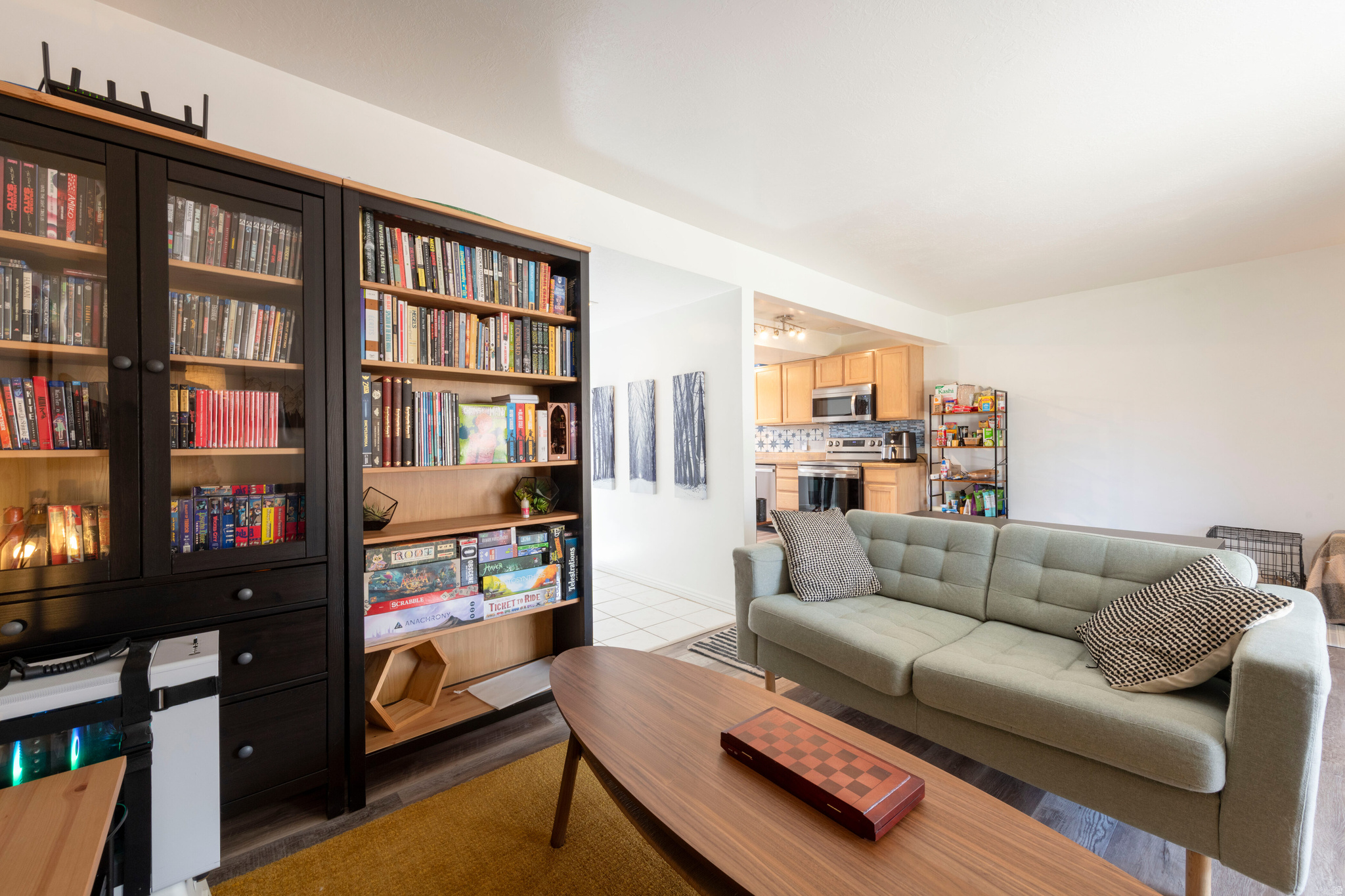 WELLINGTON CIRCLE SUB - Residential Income