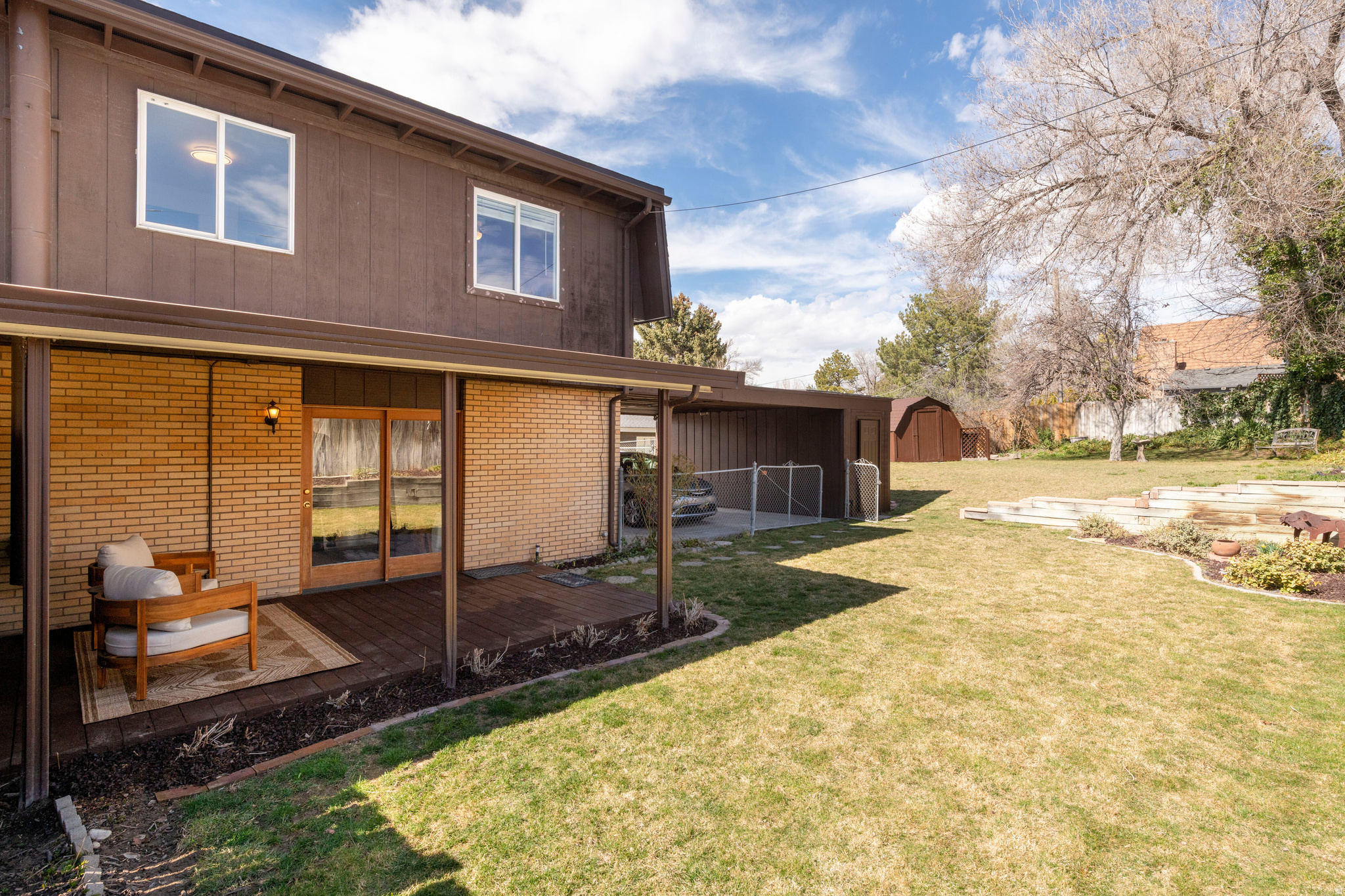 WELLINGTON CIRCLE SUB - Residential Income