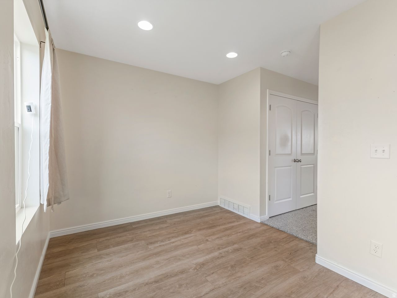 SUNSET PLACE TOWNHOU - Residential