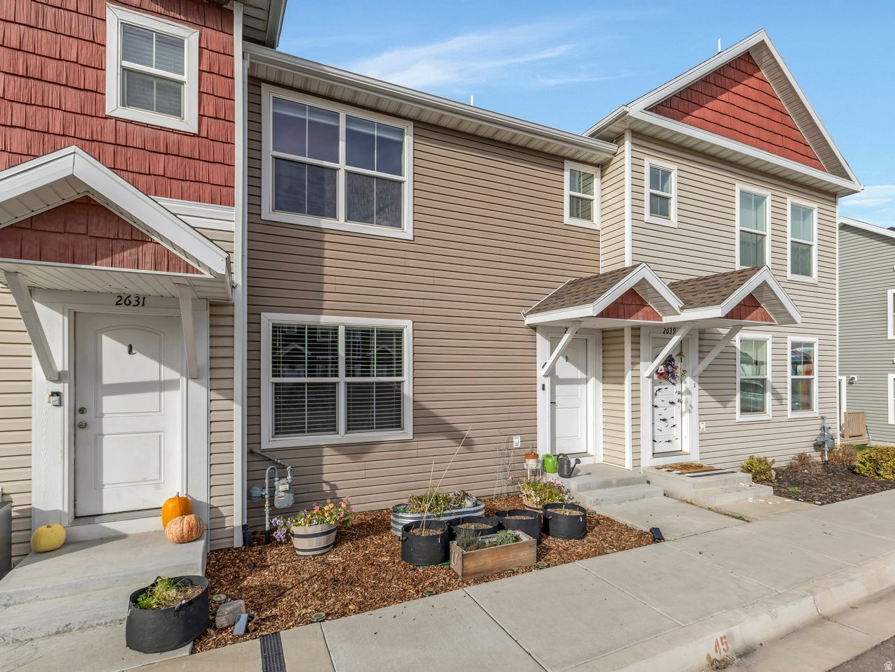 SUNSET PLACE TOWNHOU - Residential