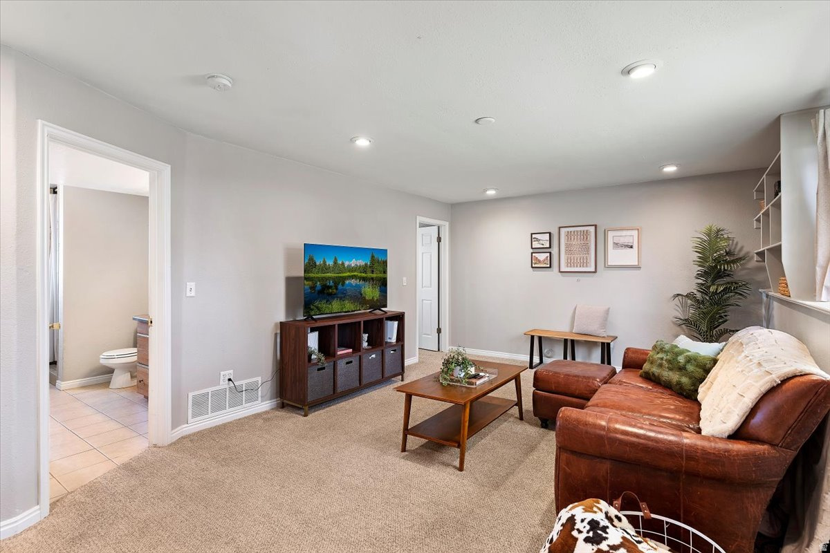 SILVERWOOD ESTATES - Residential